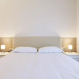 Contempora - Casa Alice , Milano Italia